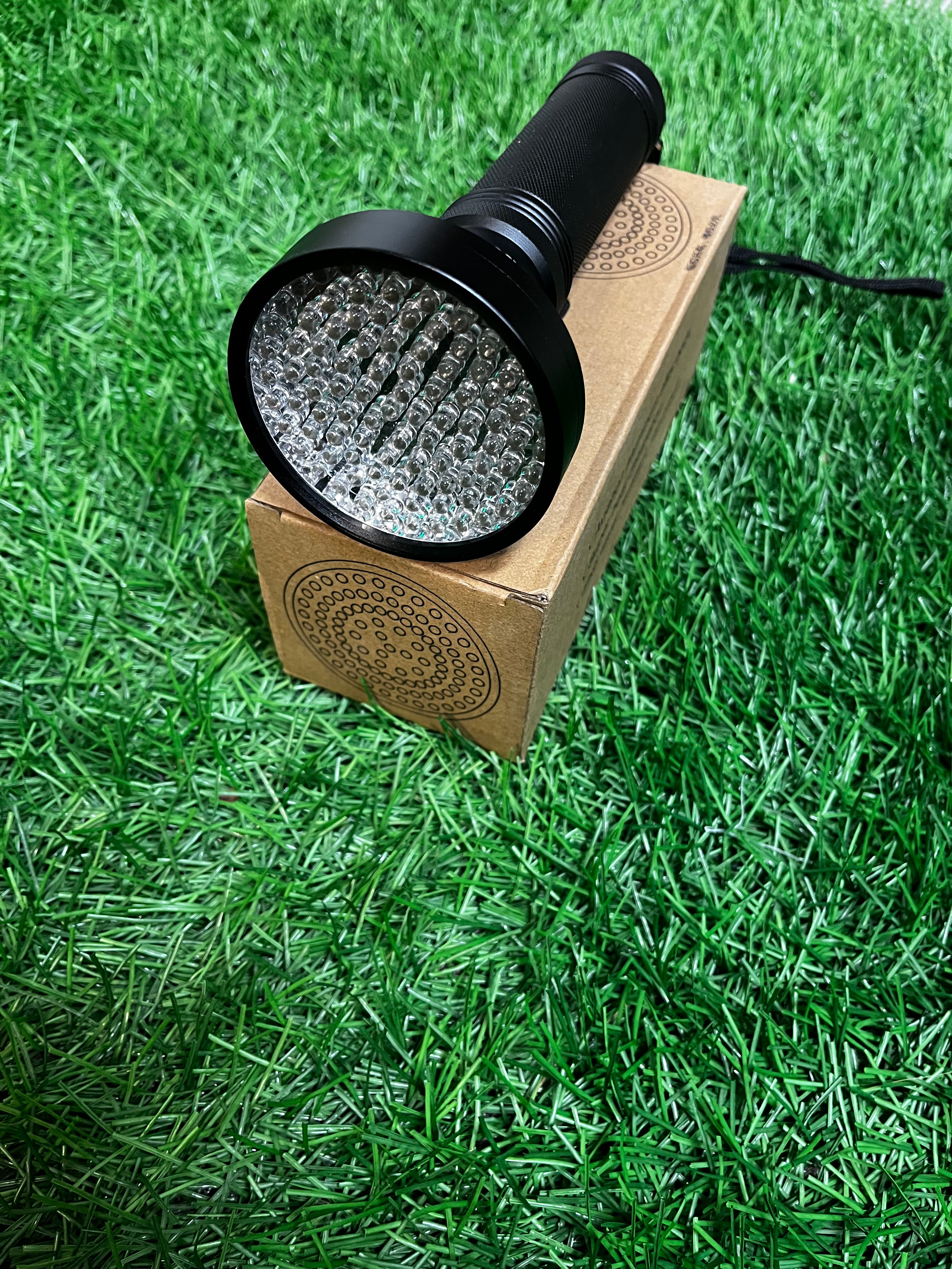 UV-Flashlight 100 LED