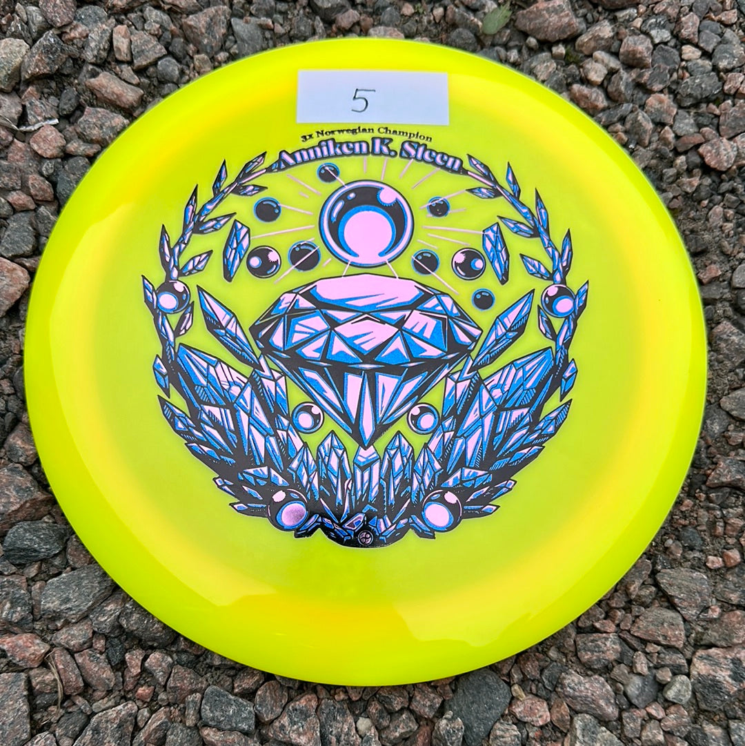 Signature Swirly S-Blend Emperor Anniken K. Steen Tour Series