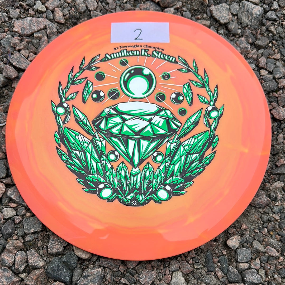 Signature Swirly S-Blend Emperor Anniken K. Steen Tour Series